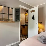 De Grote Waaij 住宿加早餐酒店