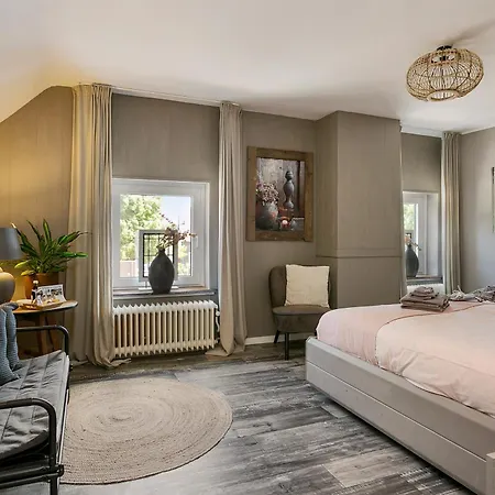 De Grote Waaij Couette-café Well (Limburg)