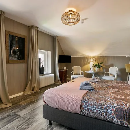 De Grote Waaij 3* Well (Limburg)