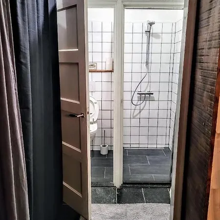 De Grote Waaij Couette-café Well (Limburg)