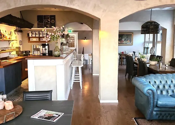 De Grote Waaij 3* ليمبورخ